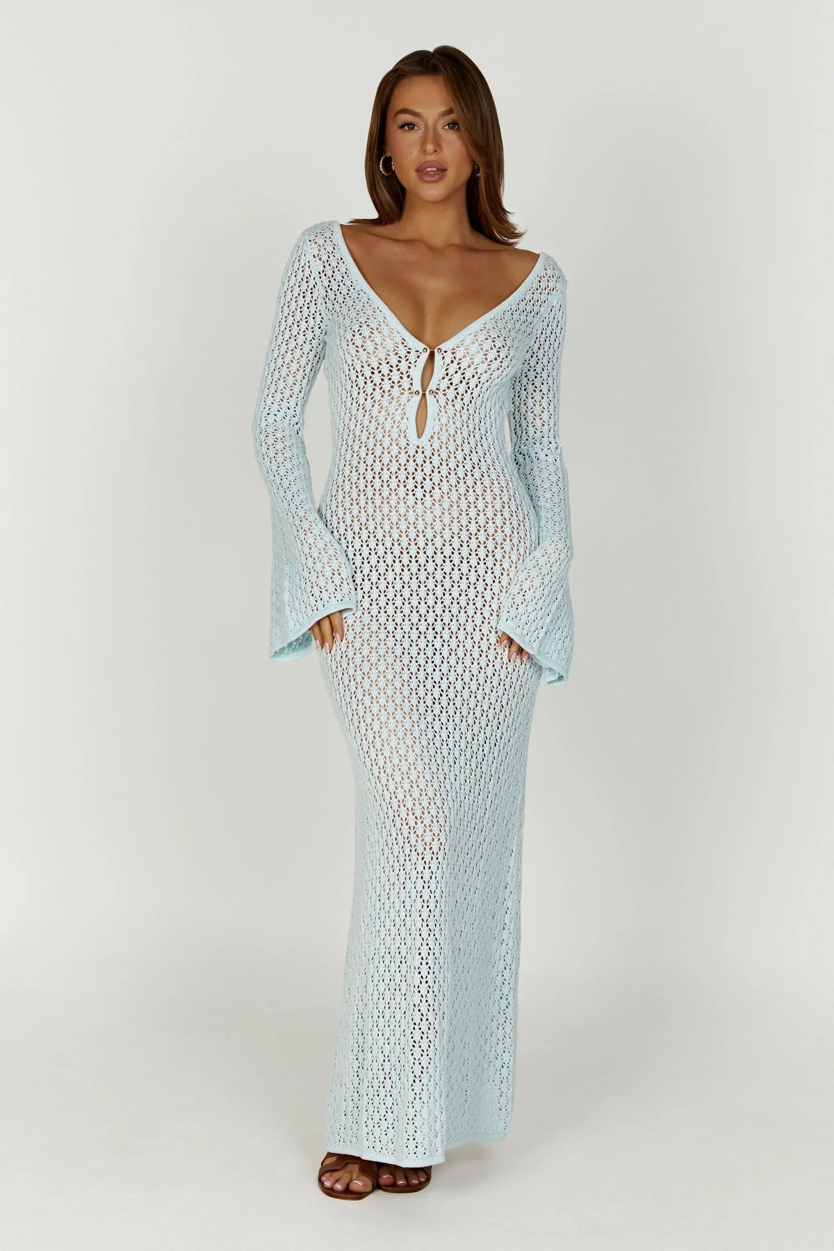 KAYLA MAXIKLEID MIT HÄKELÄRMELN