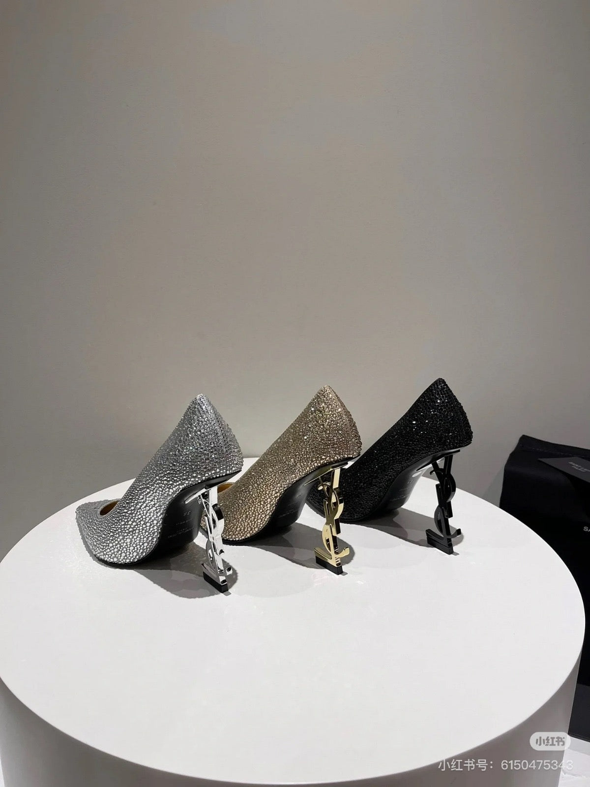 GLAMOURÖSE SISY | HIGH HEELS