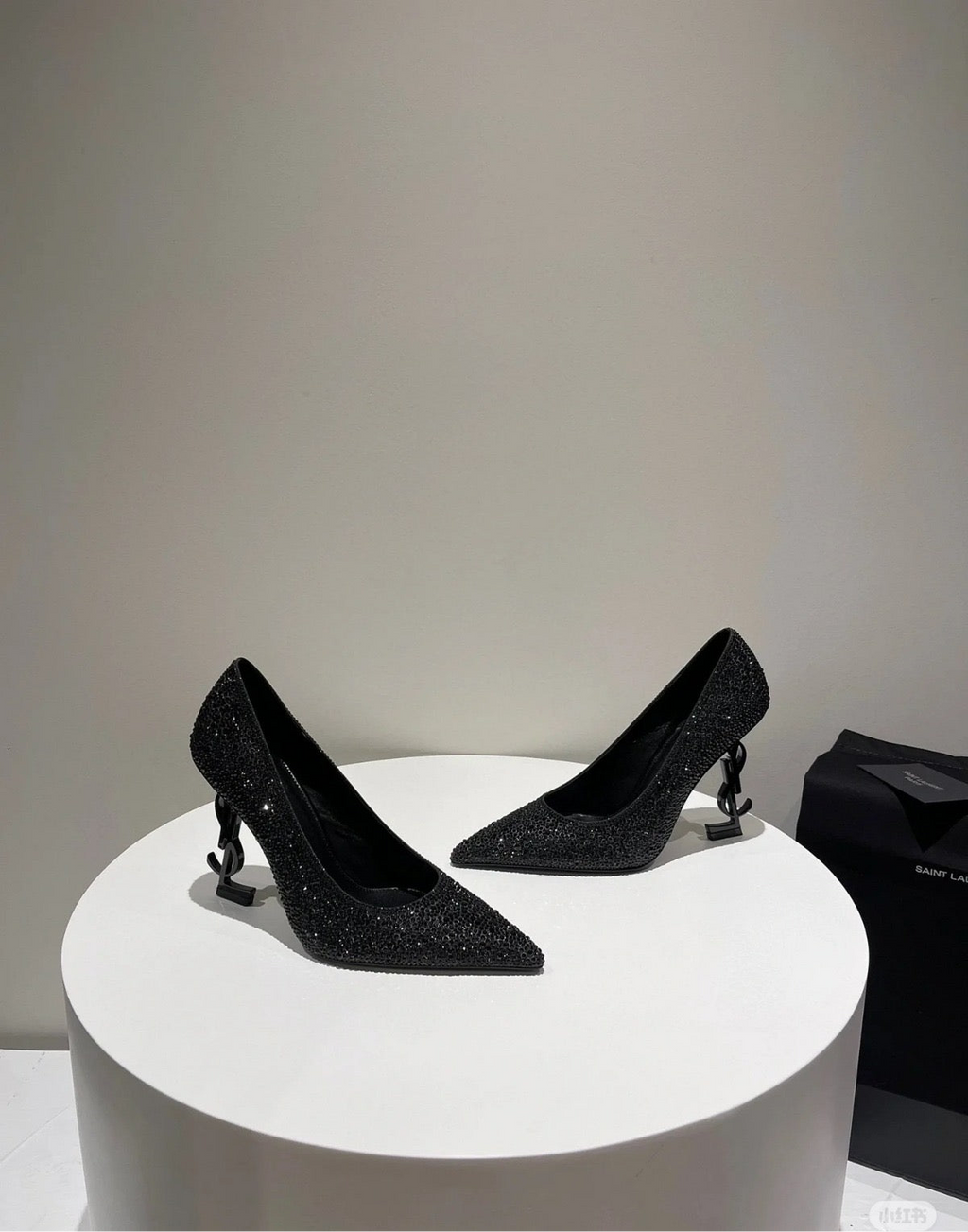 GLAMOURÖSE SISY | HIGH HEELS