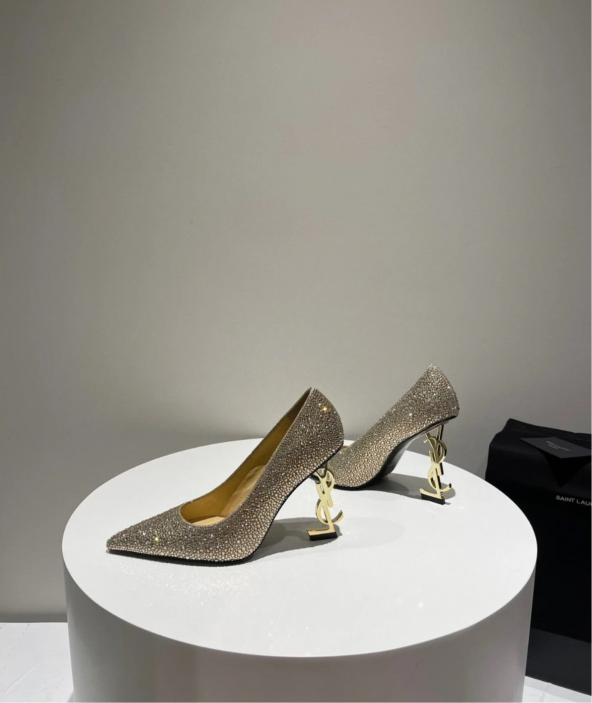 GLAMOURÖSE SISY | HIGH HEELS