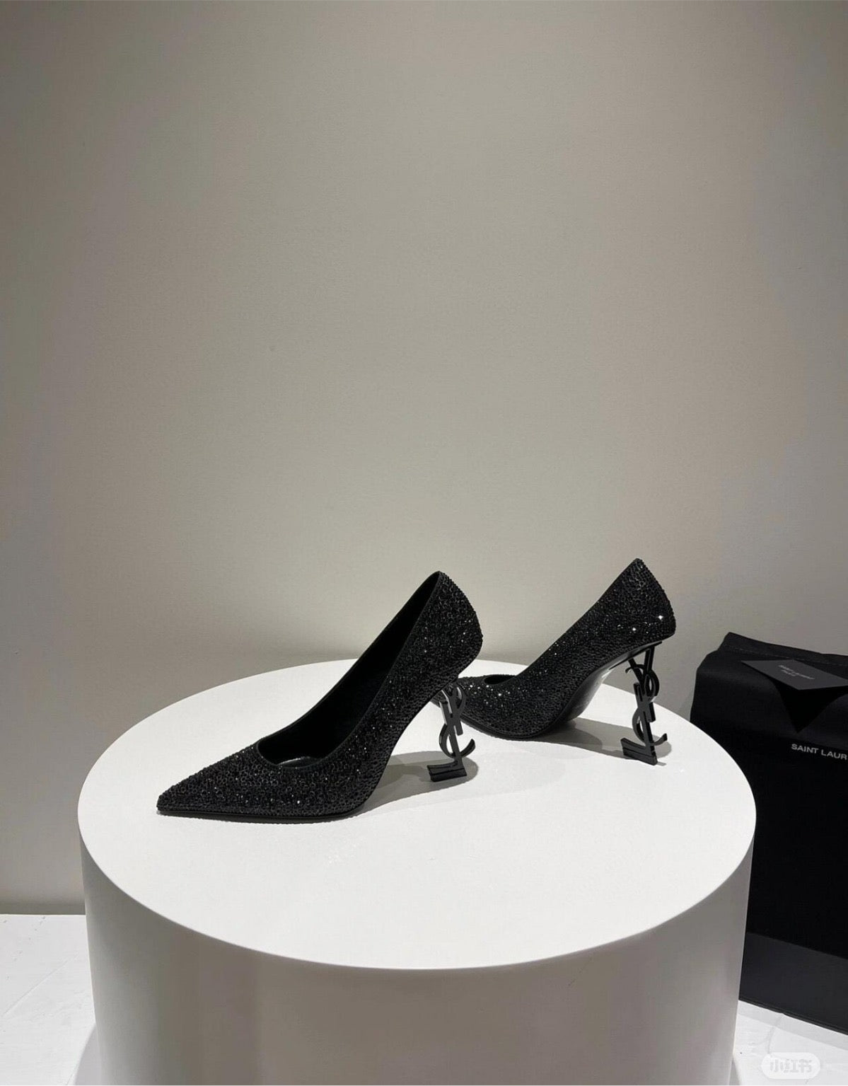 GLAMOURÖSE SISY | HIGH HEELS