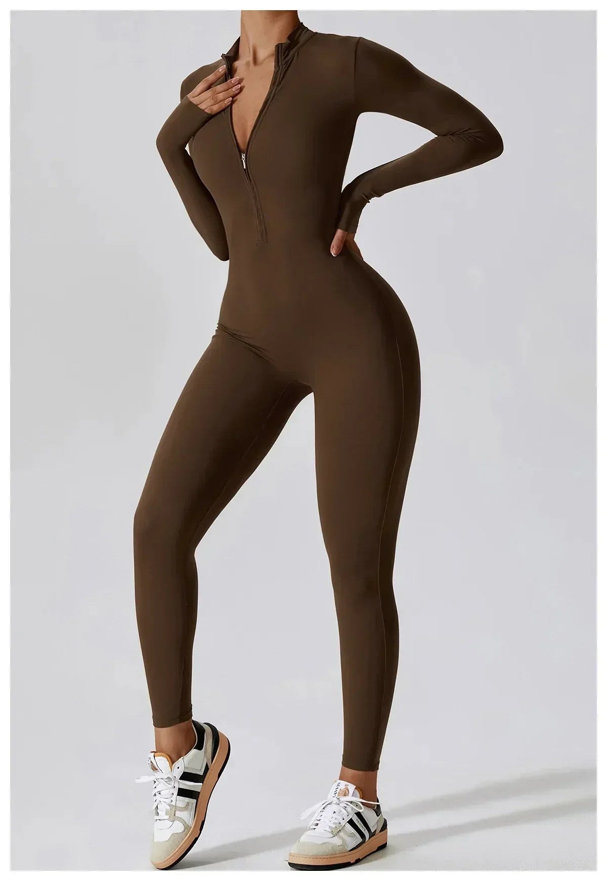 EINFARBIGER LANGARM-JUMPSUIT
