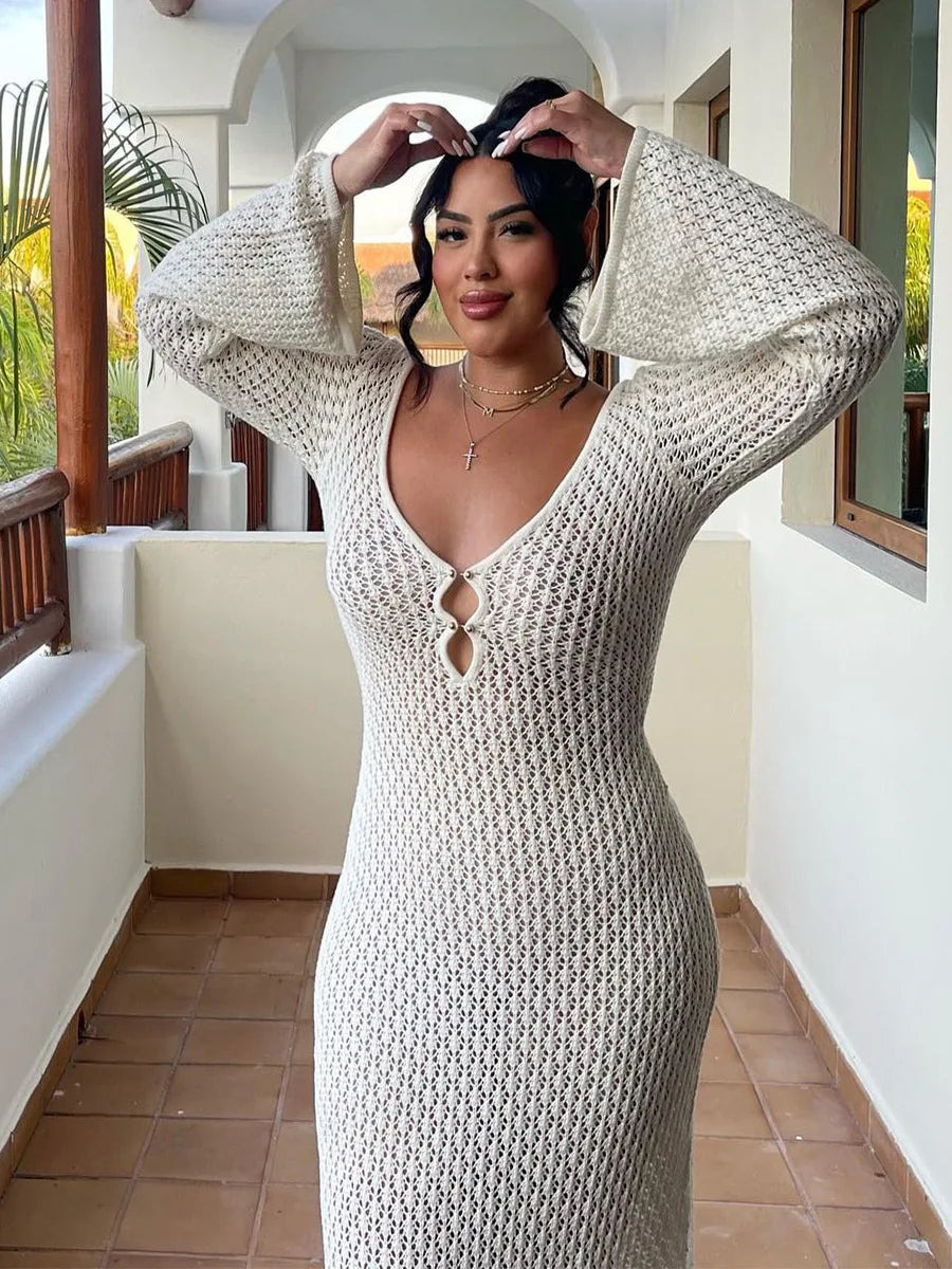 KAYLA MAXIKLEID MIT HÄKELÄRMELN