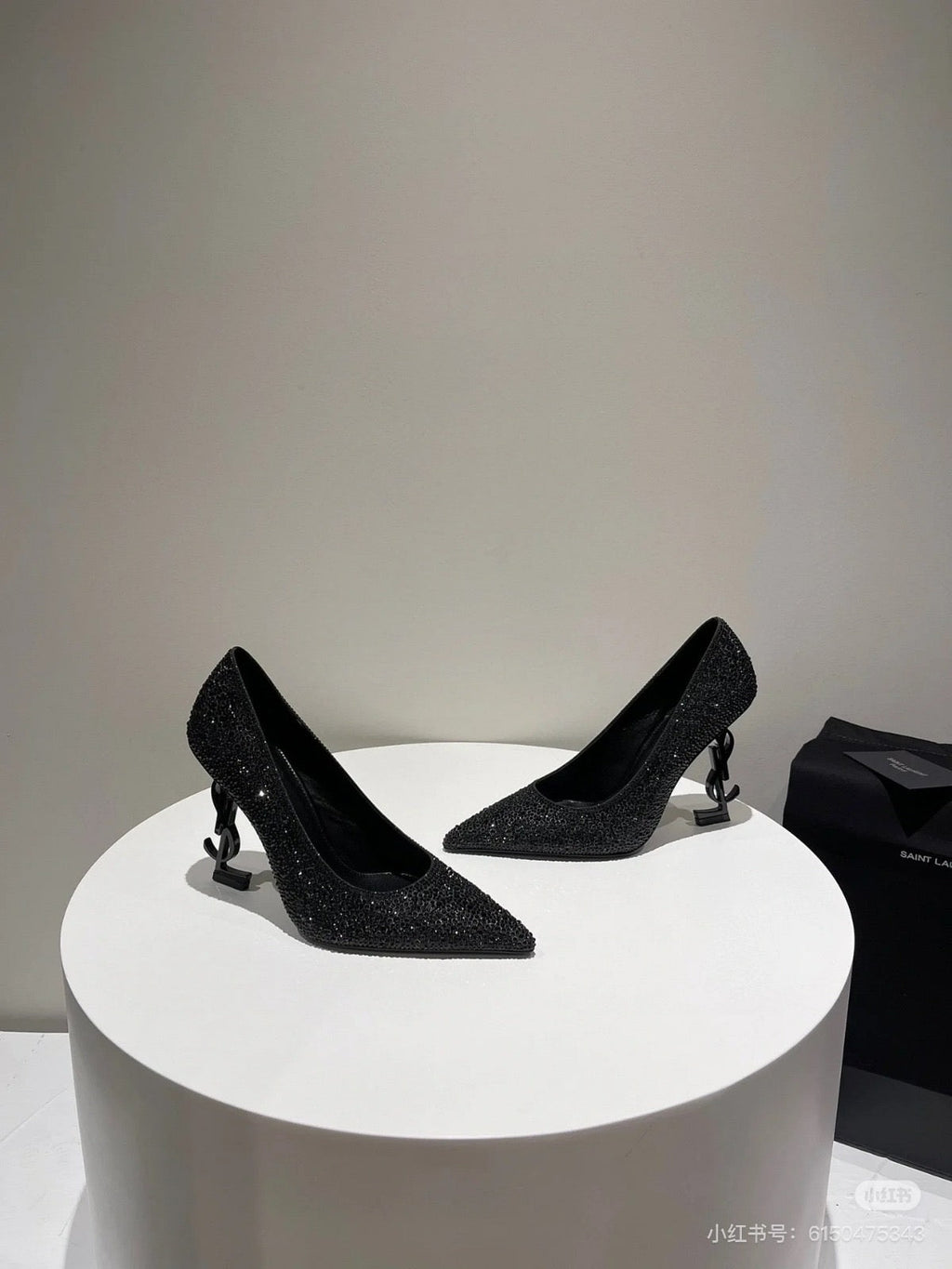 GLAMOURÖSE SISY | HIGH HEELS