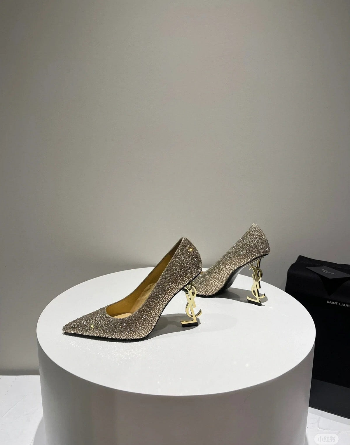 GLAMOURÖSE SISY | HIGH HEELS