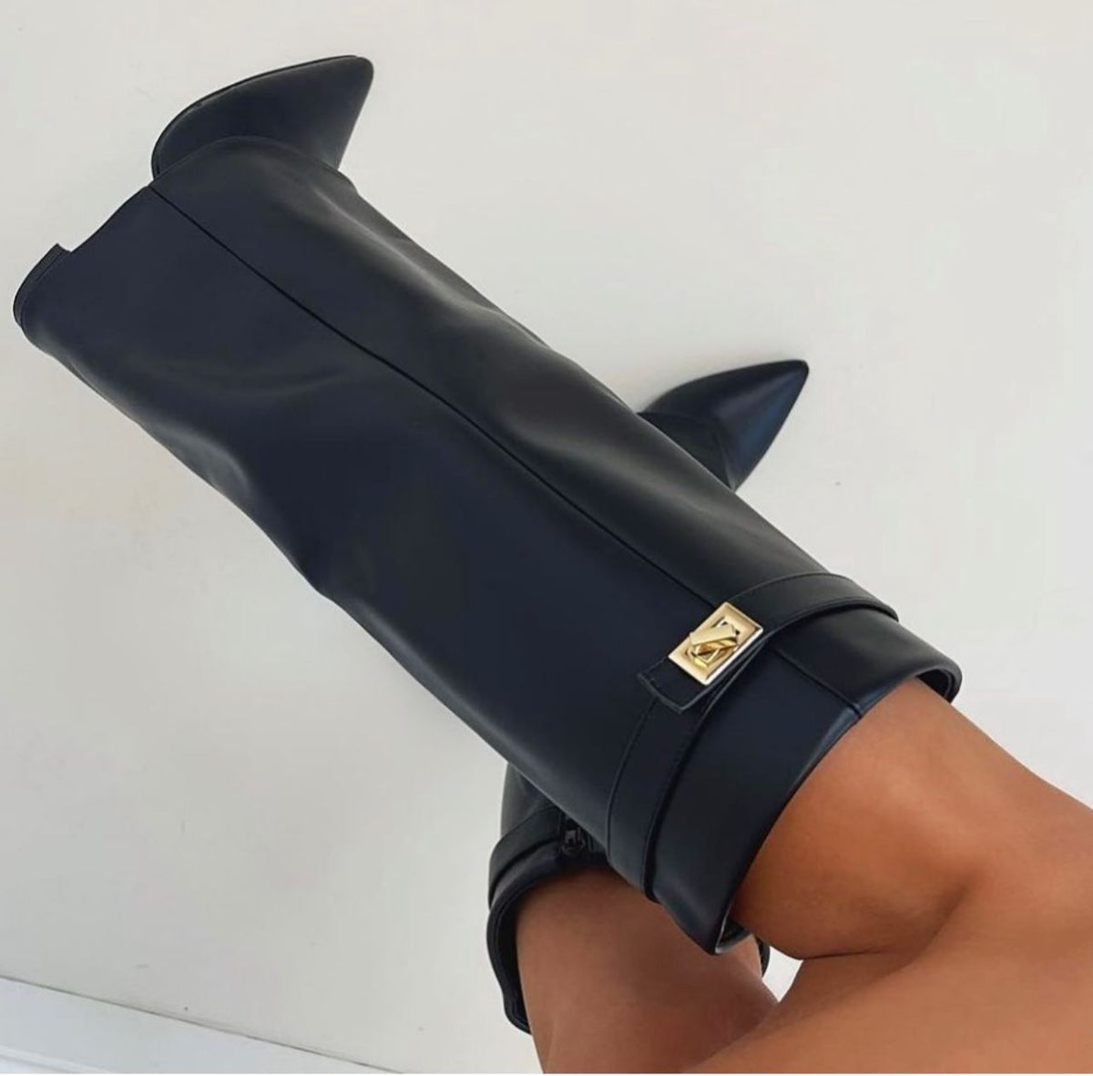 JESS LEDERSTIEFEL