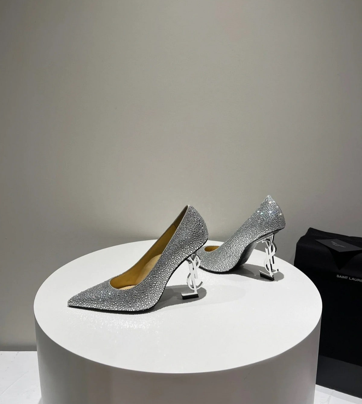 GLAMOURÖSE SISY | HIGH HEELS
