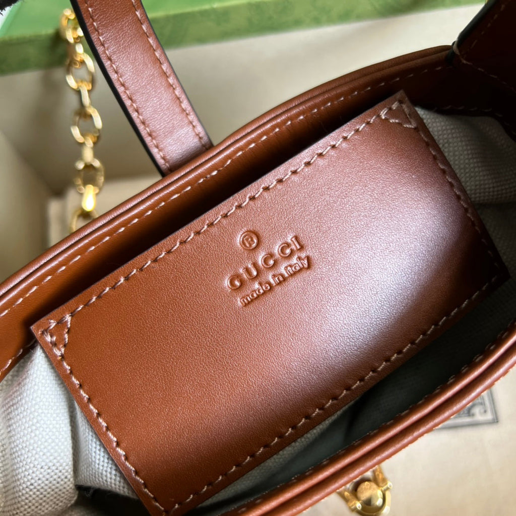 10029