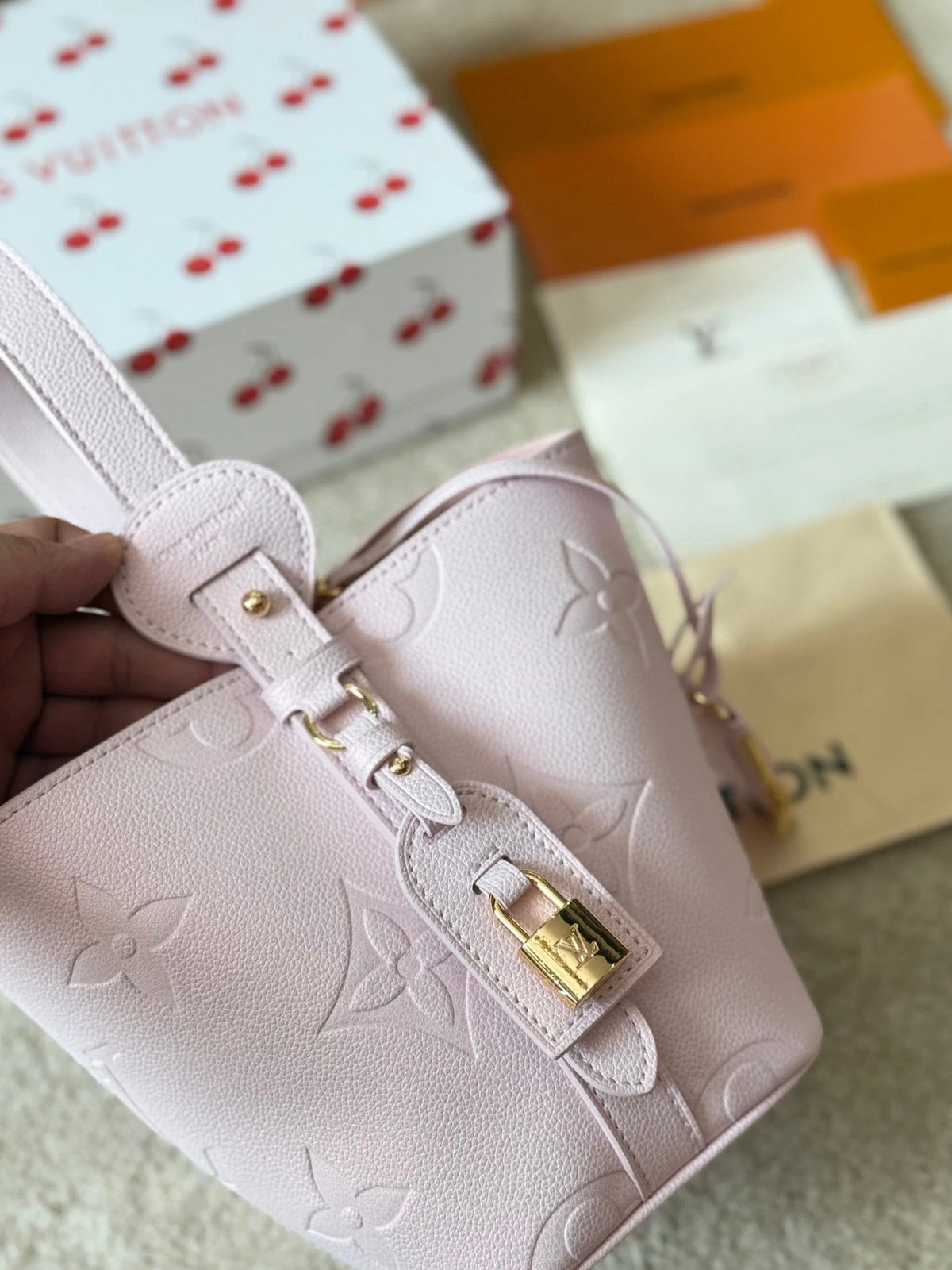 Sac + trousse lv