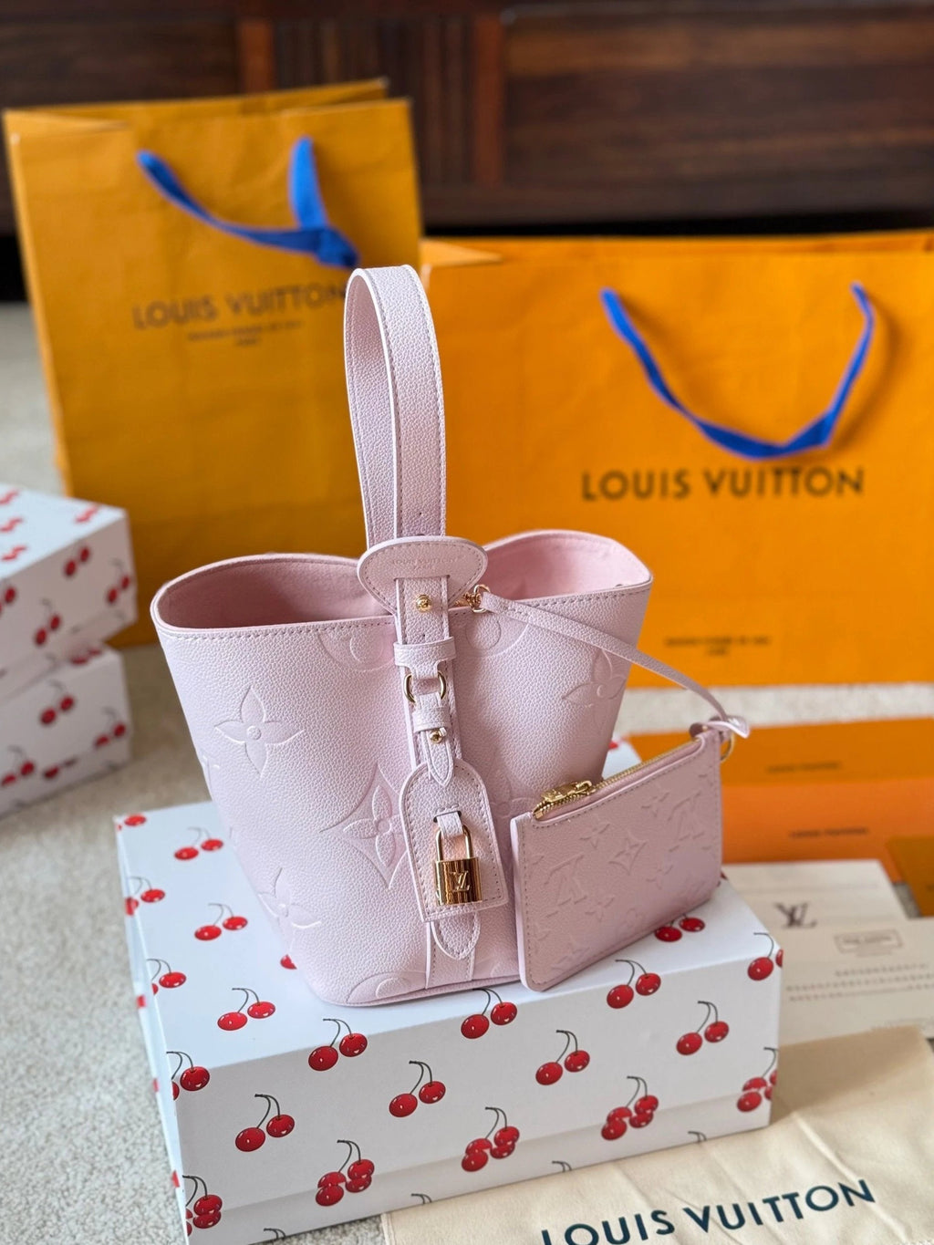 Sac + trousse lv