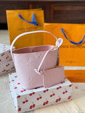 Sac + trousse lv